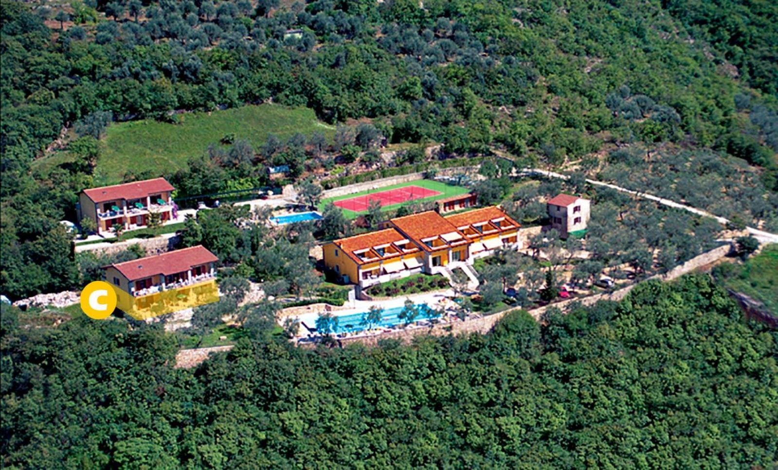 Taki Village Brenzone sul Garda Exterior photo
