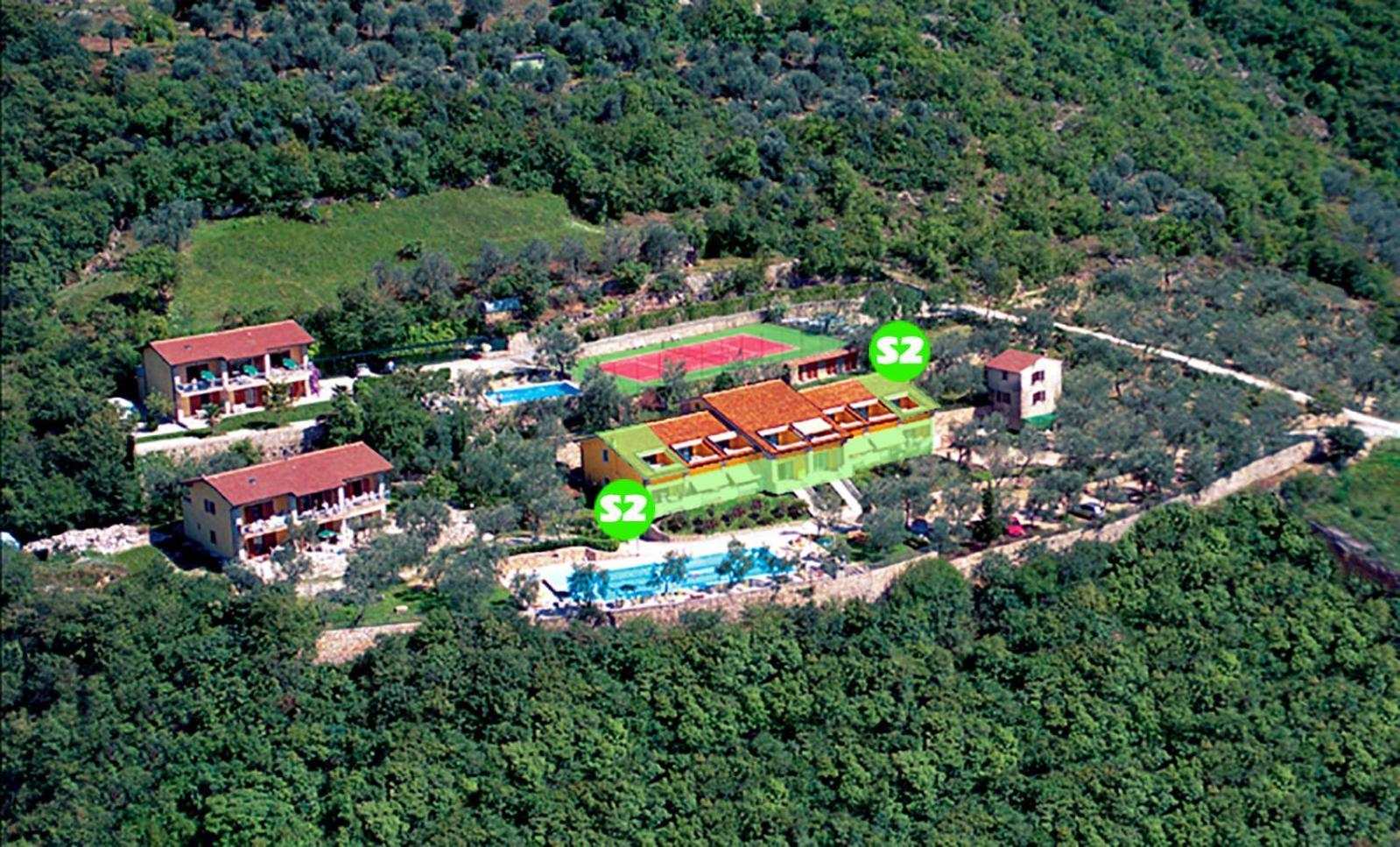 Taki Village Brenzone sul Garda Exterior photo