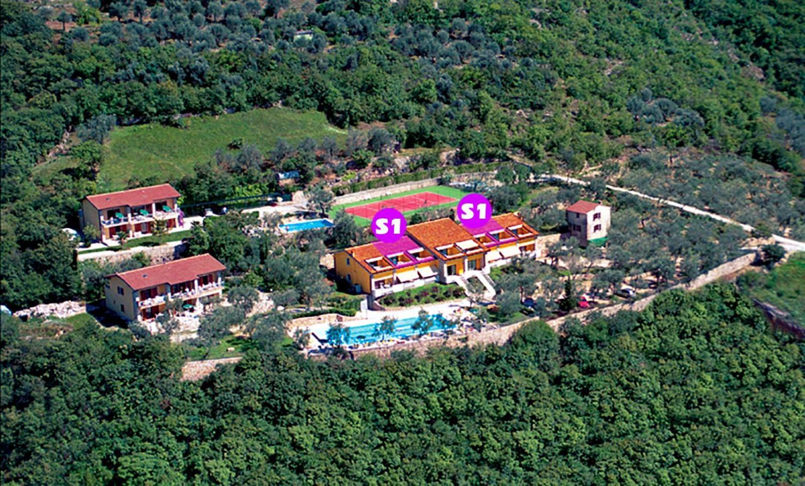 Taki Village Brenzone sul Garda Exterior photo