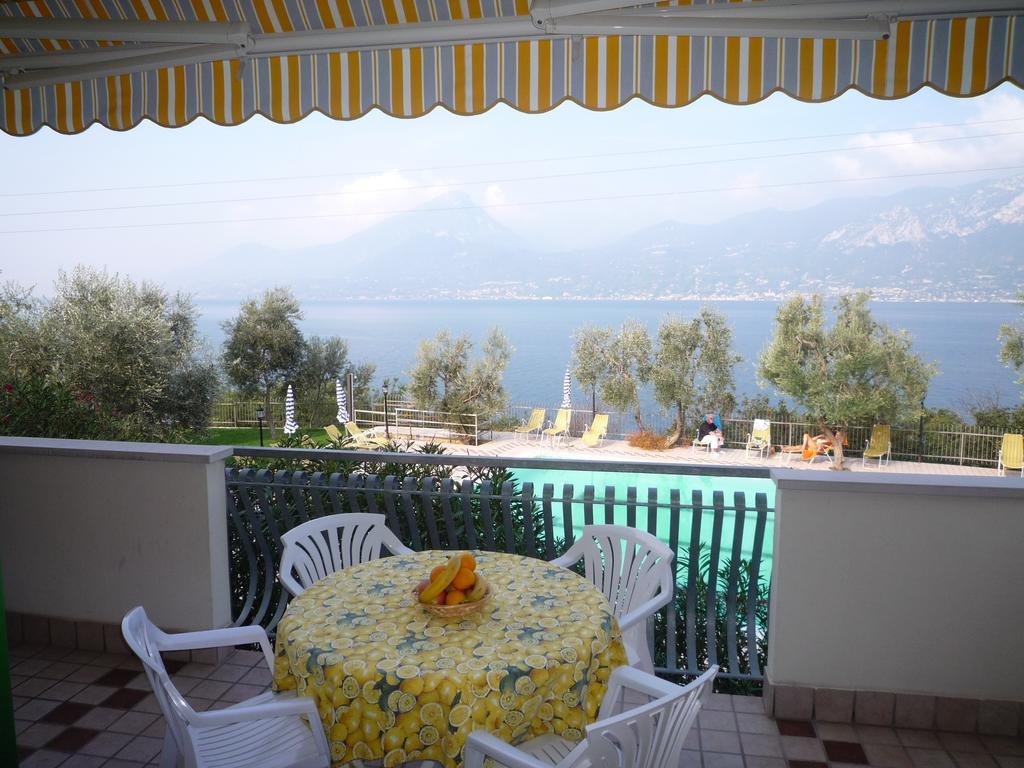Taki Village Brenzone sul Garda Exterior photo