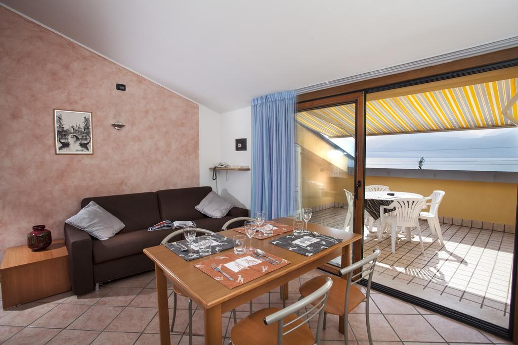 Taki Village Brenzone sul Garda Exterior photo