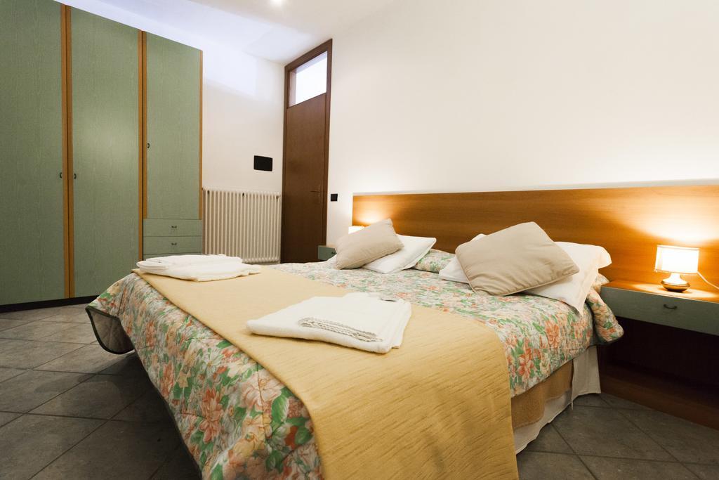 Taki Village Brenzone sul Garda Exterior photo