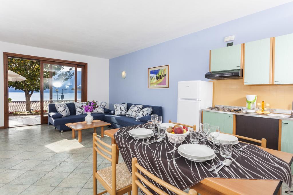 Taki Village Brenzone sul Garda Exterior photo
