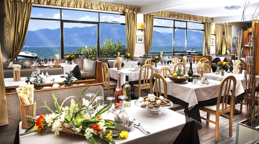 Taki Village Brenzone sul Garda Exterior photo